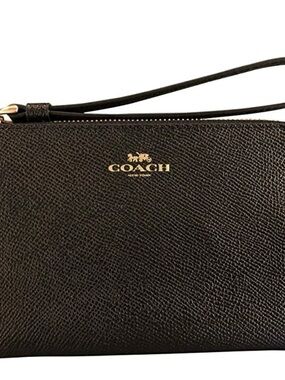 Coach Women's Crossgrain Leather Corner Zip Wristlet, Black